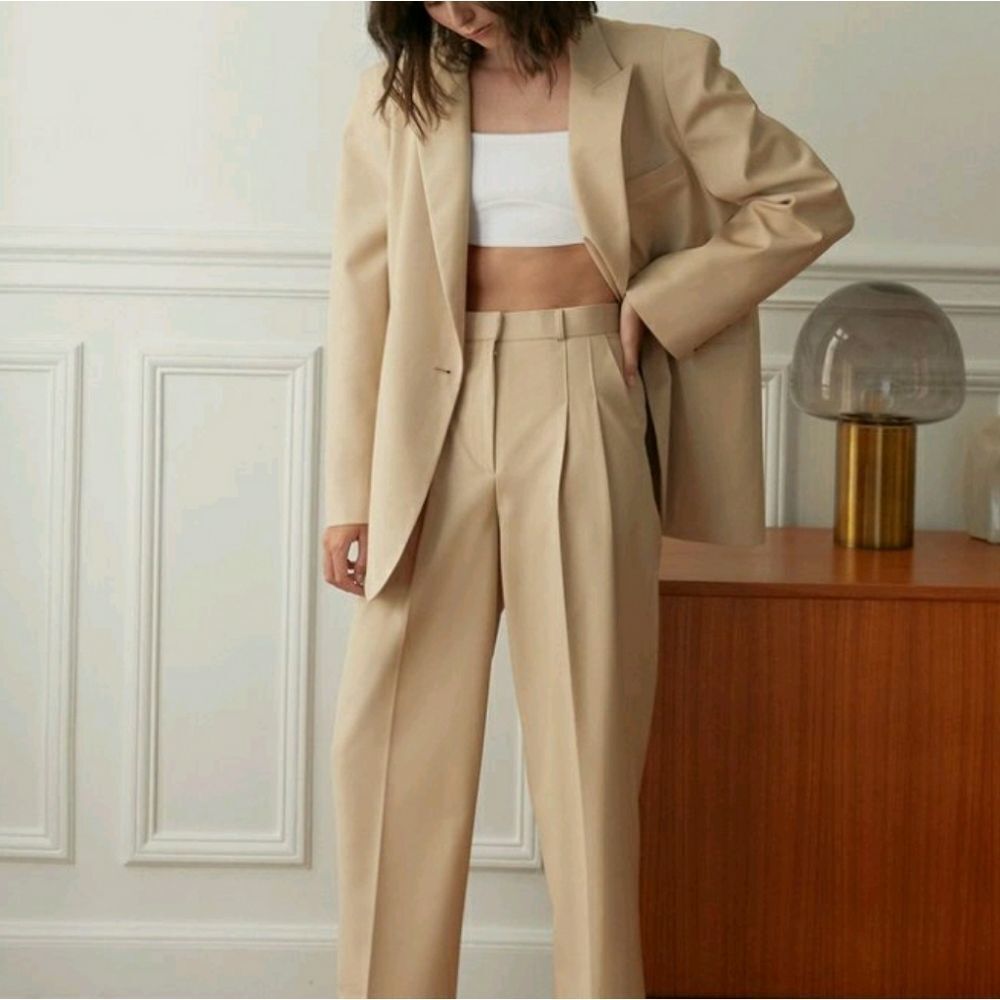 LIZ CLAIBORNE suit ensemble